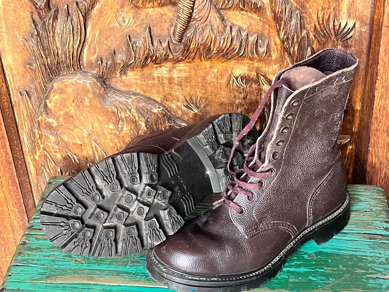 Boots - Image 3